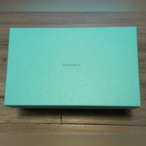Tiffany & Co. Turquoise Gift Box
